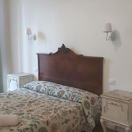 לינה וארוחת בוקר פלרמו Casa Fileti מראה חיצוני תמונה