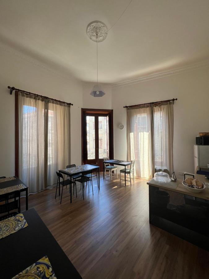 לינה וארוחת בוקר פלרמו Casa Fileti מראה חיצוני תמונה